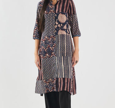 Solid Blended Fabric Regular Fit Women's Long Kurta