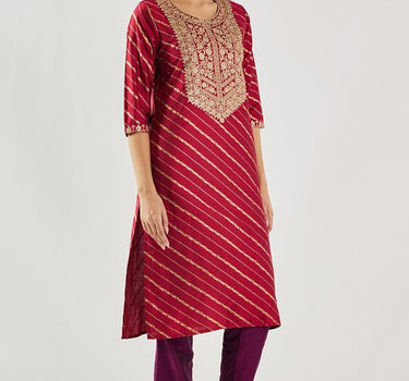 Embroidered Blended Fabric Regular Fit Women's Long Kurta