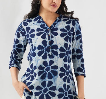 Printed Rayon Regular Fit Women's Short Kurta