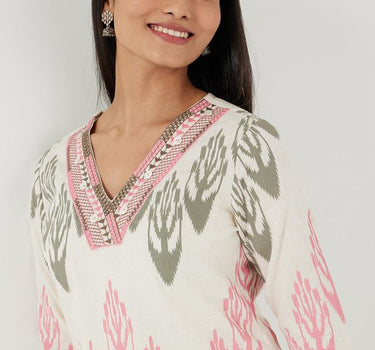 Printed Blended V-Neck Women's Kurta