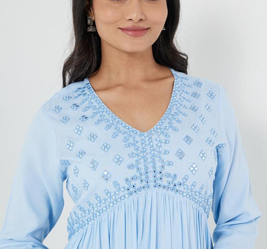 Solid Rayon Round Neck Women's Kurti