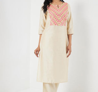 Embroidered Blended Fabric Regular Fit Women's Long Kurta