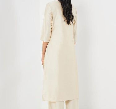 Embroidered Blended Fabric Regular Fit Women's Long Kurta