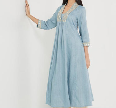 Embellished Rayon V-Neck Women's Kurta