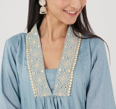 Embellished Rayon V-Neck Women's Kurta