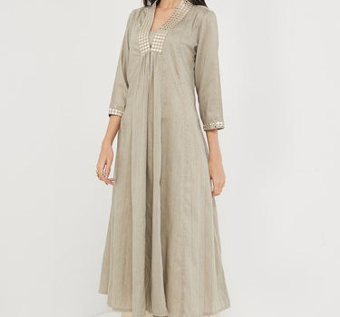 Embellished Rayon V-Neck Women's Kurta