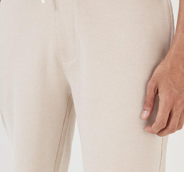 Structured Cotton Blend Elastic And Drawstring Men's Shorts