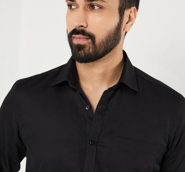 Checks Cotton Blend Regular Fit Men's Shirt