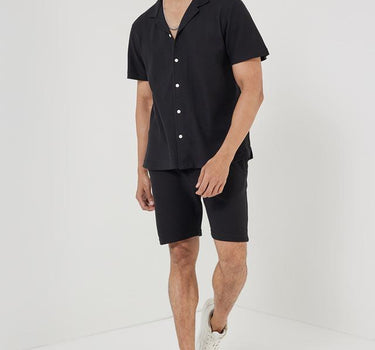 Textured Cotton Blend Elastic And Drawstring Men's Shorts